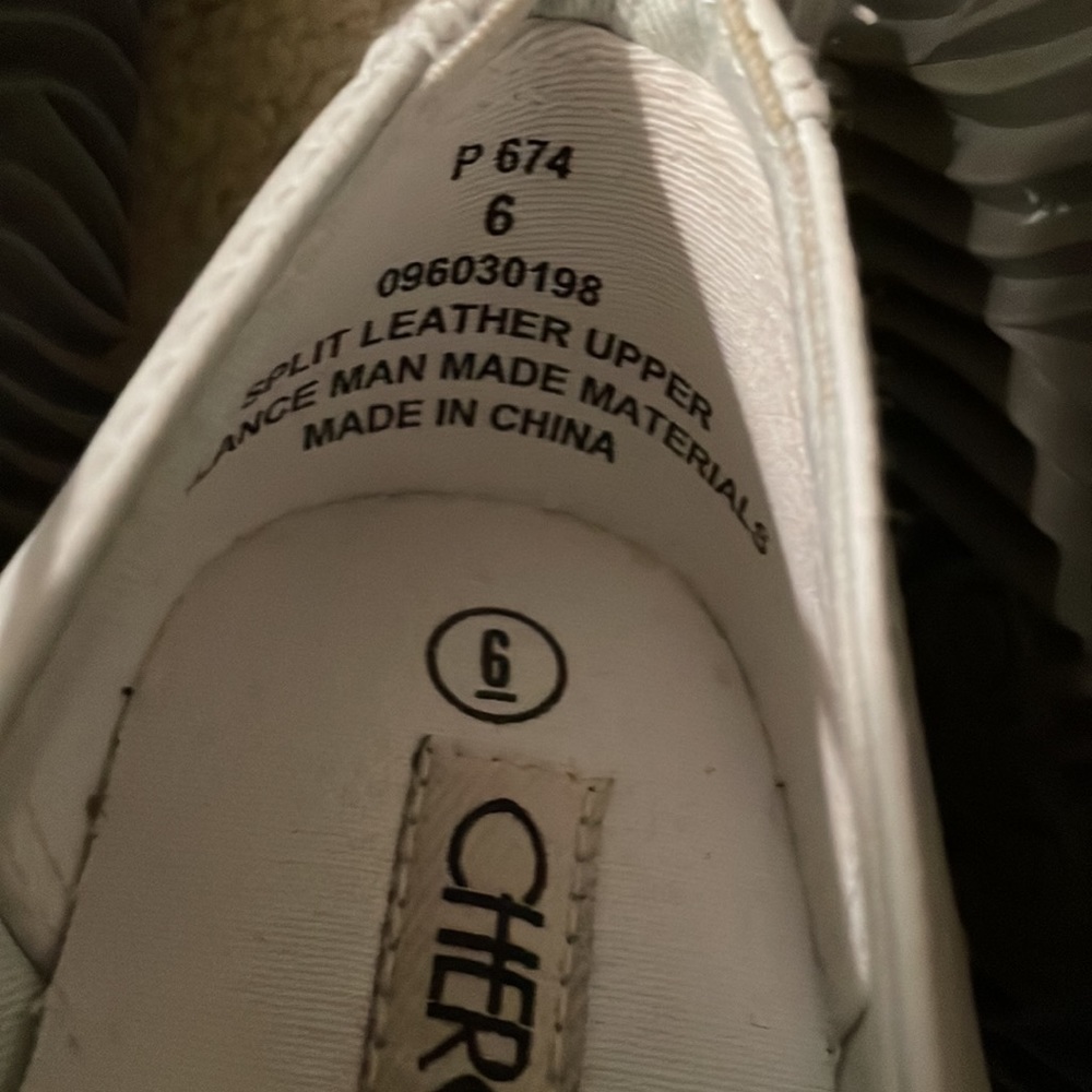 CHEROKEE-Women’s sneaker NWOT - Picture 6 of 6